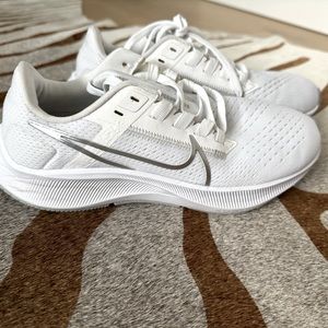 Nike Air Zoom Pegasus 38 Running Shoes US 5.5